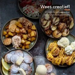 Ocina Poffertjespan – Combo Pack – 19 Poffertjes – Poffertjesmaker – Poffertjespan Inductie – Poffertjespan Electrisch – Gietijzeren Pan - Inclusief Doseerfles, Handvaten, 6x Poffertjesvorken En Invetkwast – Gratis Receptenboek 19 Ocina Poffertjespan – Combo Pack – 19 Poffertjes – Poffertjesmaker – Poffertjespan Inductie – Poffertjespan Electrisch – Gietijzeren Pan - Inclusief Doseerfles, Handvaten, 6x Poffertjesvorken En Invetkwast – Gratis Receptenboek -Home Keuken Winkel 1198x1200