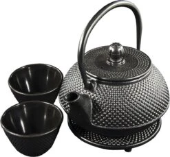SakuraTea - Theepot Set - 4-delig - Gietijzer - Zwart - 0.8L - 2 Kopjes (100ml) 14 SakuraTea - Theepot Set - 4-delig - Gietijzer - Zwart - 0.8L - 2 Kopjes (100ml) -Home Keuken Winkel 1200x1113 1