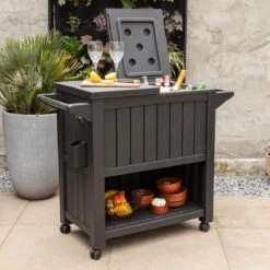 BluMill BBQ Tafel - Inclusief Koelvak 80 Liter - Op Wieltjes - Met Flessenopener - 102 X 46 X 86,5 Cm 22 BluMill BBQ Tafel - Inclusief Koelvak 80 Liter - Op Wieltjes - Met Flessenopener - 102 X 46 X 86,5 Cm -Home Keuken Winkel 1200x1200 570
