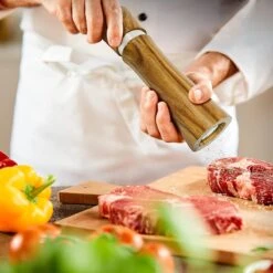 UNBOX Peper En Zoutmolen Set - Pepermolen - Zoutmolen - BBQ Accesoires - Acacia Hout - RVS 11 UNBOX Peper En Zoutmolen Set - Pepermolen - Zoutmolen - BBQ Accesoires - Acacia Hout - RVS -Home Keuken Winkel 1200x1200 894