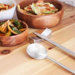 House Of Husk 1 Persoons Chopstick Lepel Set - 1 Paar Metalen Koreaanse Eetstokjes - Inclusief Eetlepel En Houder - RVS - Metaal - Eetstokjes - Koreaans - Vaatwasserbestendig - Sushi Chopsticks - Noodles - Zilver 9 House Of Husk 1 Persoons Chopstick Lepel Set - 1 Paar Metalen Koreaanse Eetstokjes - Inclusief Eetlepel En Houder - RVS - Metaal - Eetstokjes - Koreaans - Vaatwasserbestendig - Sushi Chopsticks - Noodles - Zilver -Home Keuken Winkel 1200x1200 926