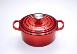 Le Creuset Signature Braadpan - 4,2 L - 24 Cm - Kersenrood 23 Le Creuset Signature Braadpan - 4,2 L - 24 Cm - Kersenrood -Home Keuken Winkel 1200x839