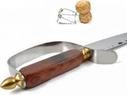 Dymund® Sabreer Sabel - RVS - Professioneel Champagnesabel - Incl. Bewaardoos - 44,5 Cm 11 Dymund® Sabreer Sabel - RVS - Professioneel Champagnesabel - Incl. Bewaardoos - 44,5 Cm -Home Keuken Winkel 1200x901 3