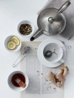 Vaja Valerie - Theepot Met Filter - Dubbelwandig - RVS - 1.2L 31 Vaja Valerie - Theepot Met Filter - Dubbelwandig - RVS - 1.2L -Home Keuken Winkel 900x1200 6